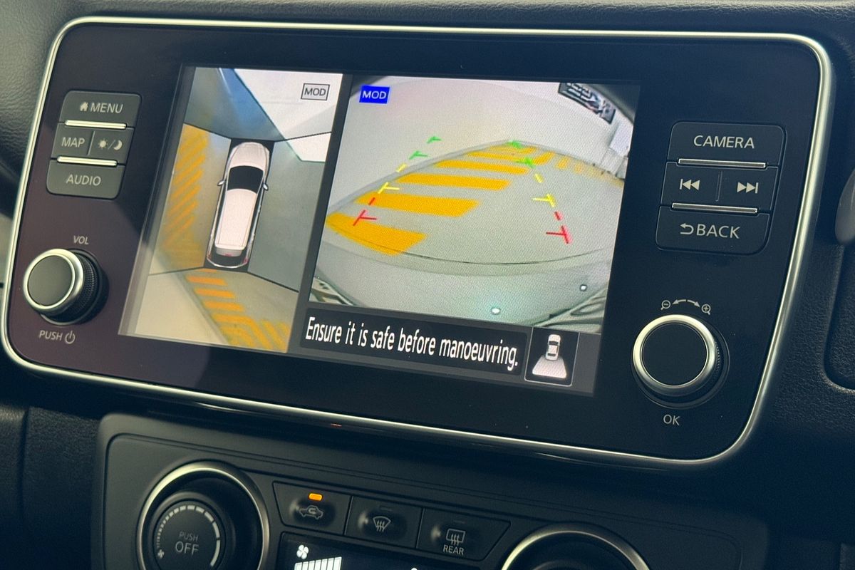 2021 Nissan LEAF ZE1