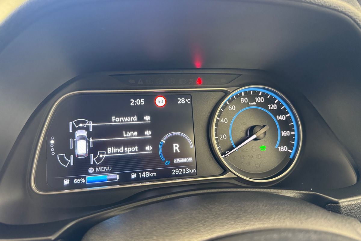 2021 Nissan LEAF ZE1