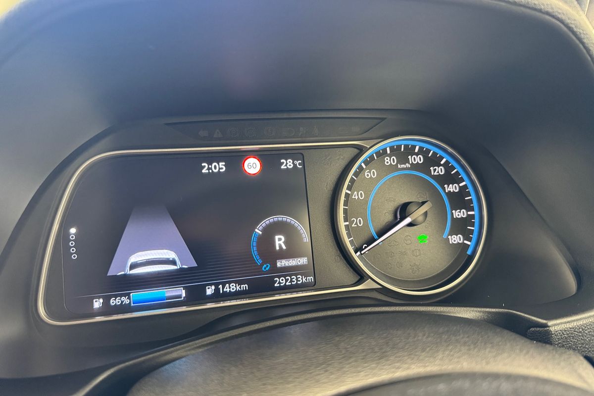 2021 Nissan LEAF ZE1