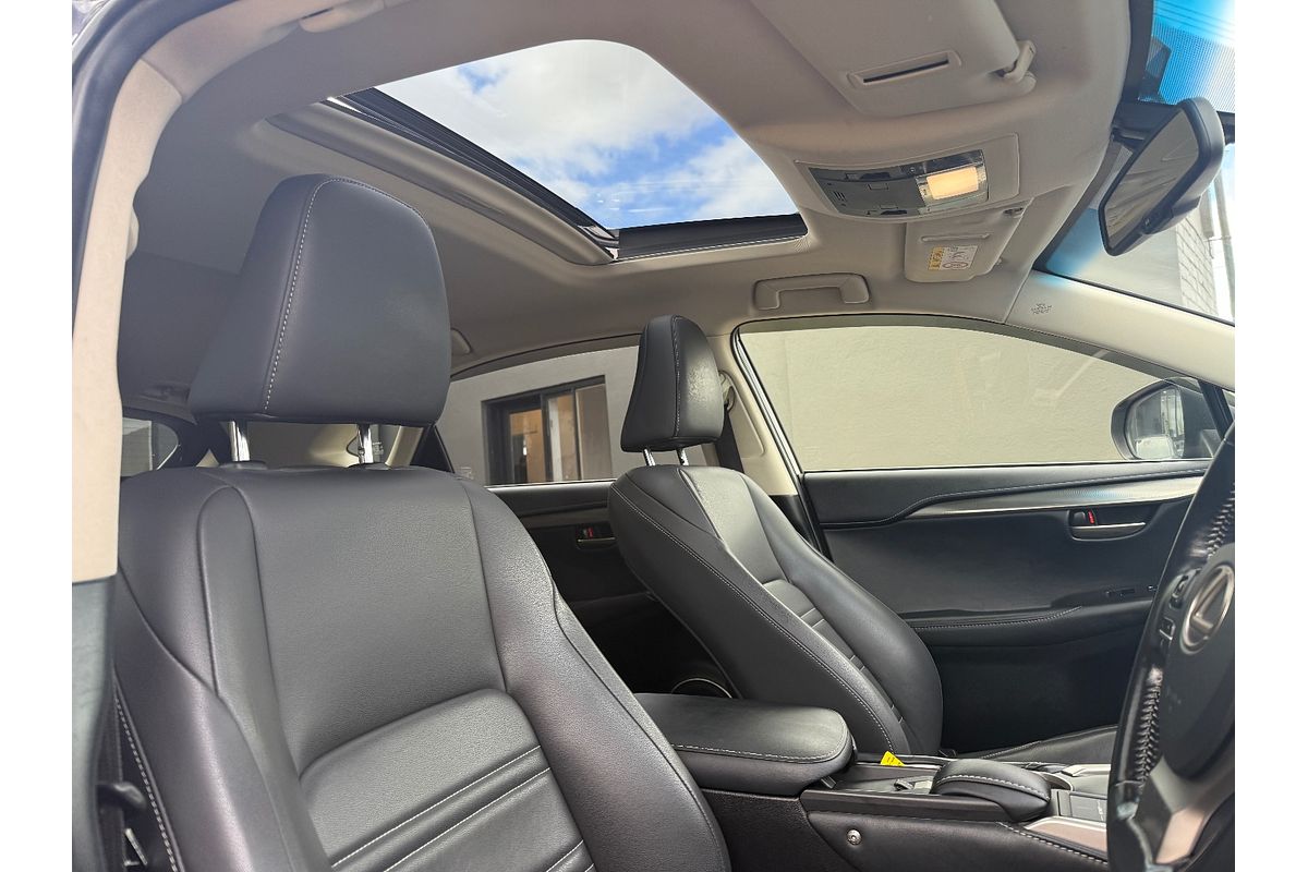 2016 Lexus NX NX200t Luxury AGZ10R
