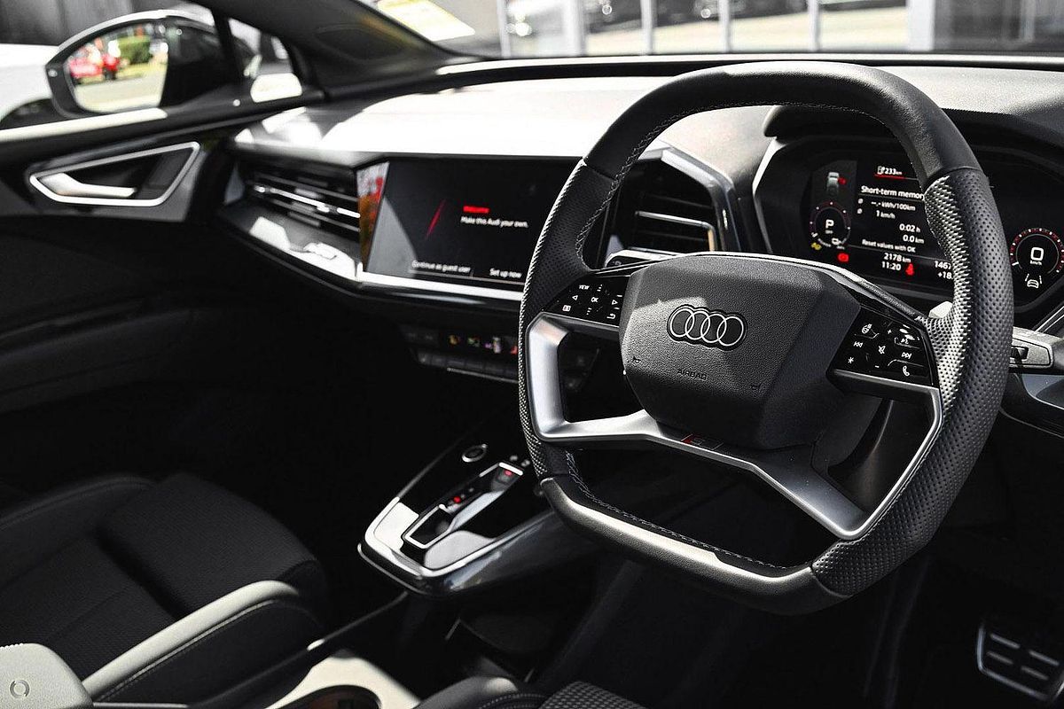 2024 Audi Q4 e-tron 45 F4