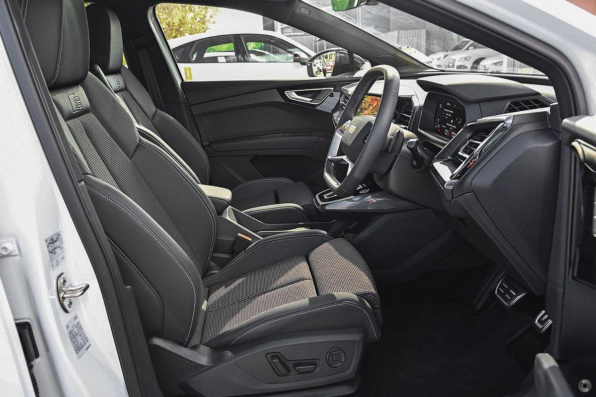 2024 Audi Q4 e-tron 45 F4