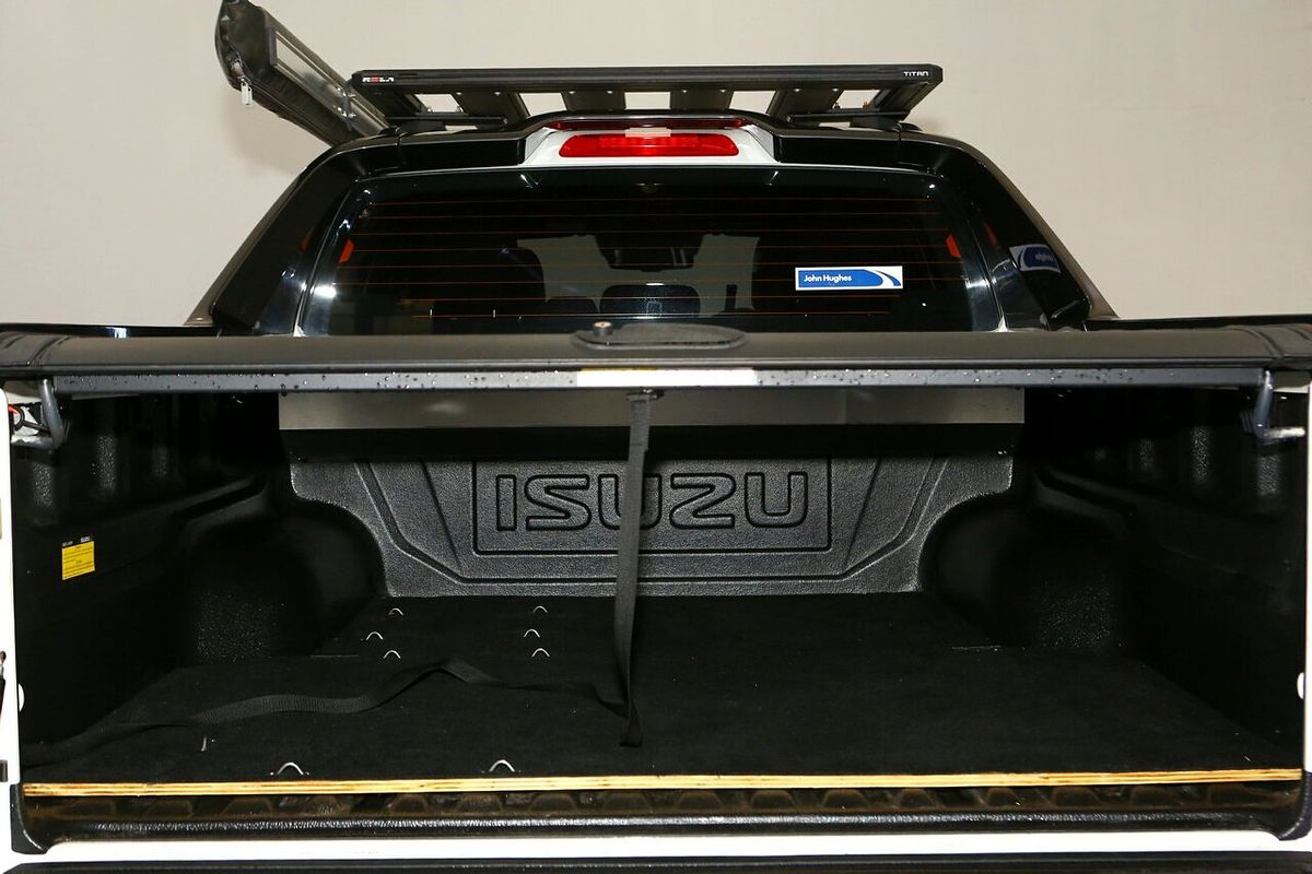 2022 Isuzu D-MAX X-TERRAIN 4X4