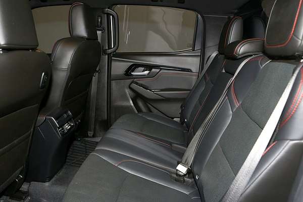 2022 Isuzu D-MAX X-TERRAIN 4X4