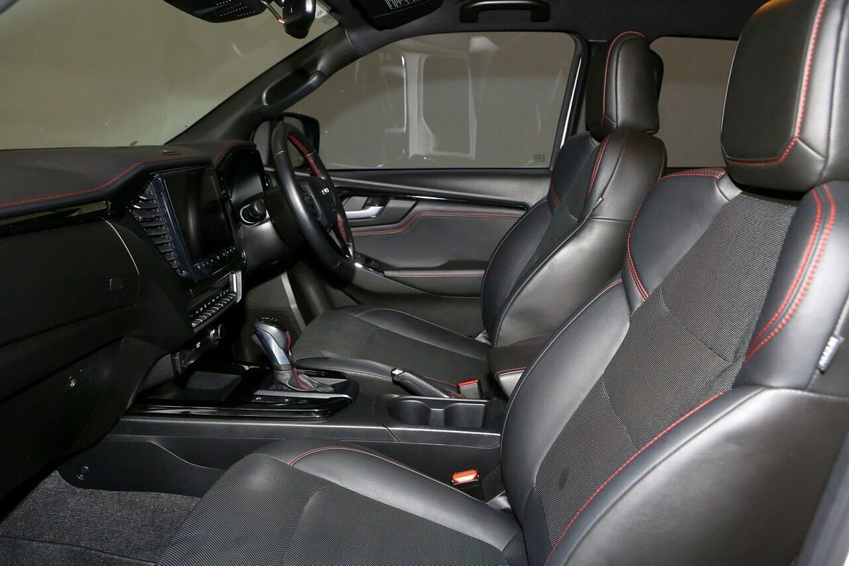 2022 Isuzu D-MAX X-TERRAIN 4X4