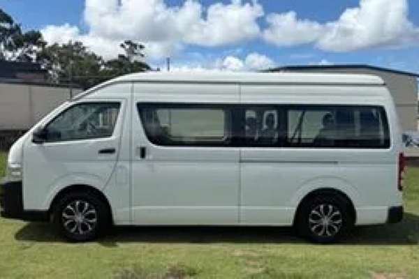 2011 Toyota Hiace Commuter TRH223R MY11 Upgrade