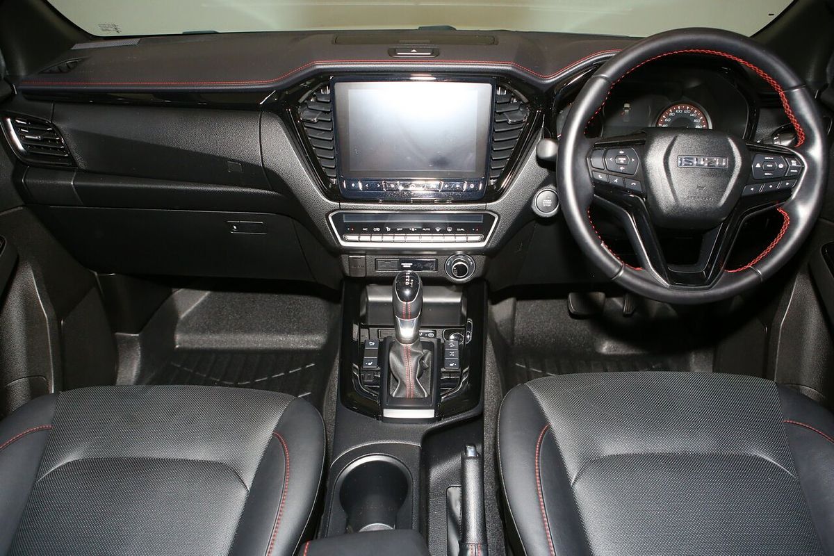 2022 Isuzu D-MAX X-TERRAIN 4X4