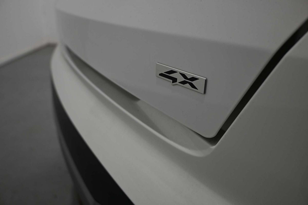 2023 Kia Sorento Sport MQ4