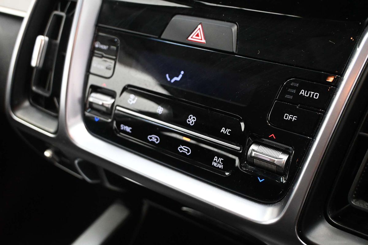 2023 Kia Sorento Sport MQ4