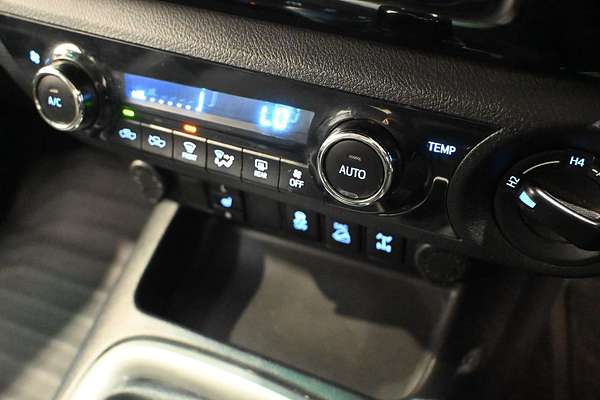 2018 Toyota Hilux SR5 GUN126R 4X4