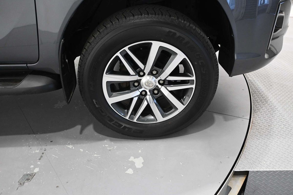 2018 Toyota Hilux SR5 GUN126R 4X4