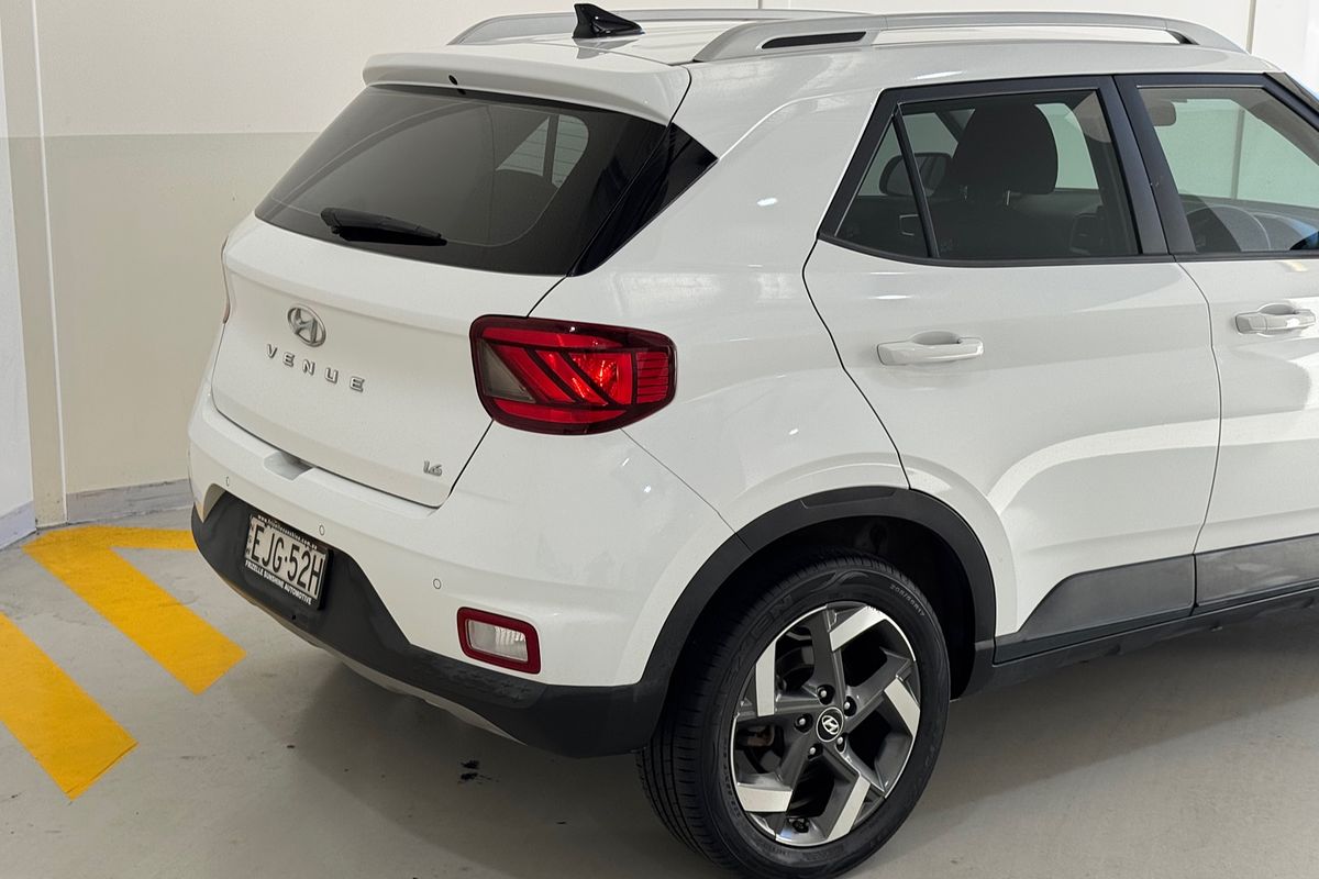 2020 Hyundai Venue Active QX.2