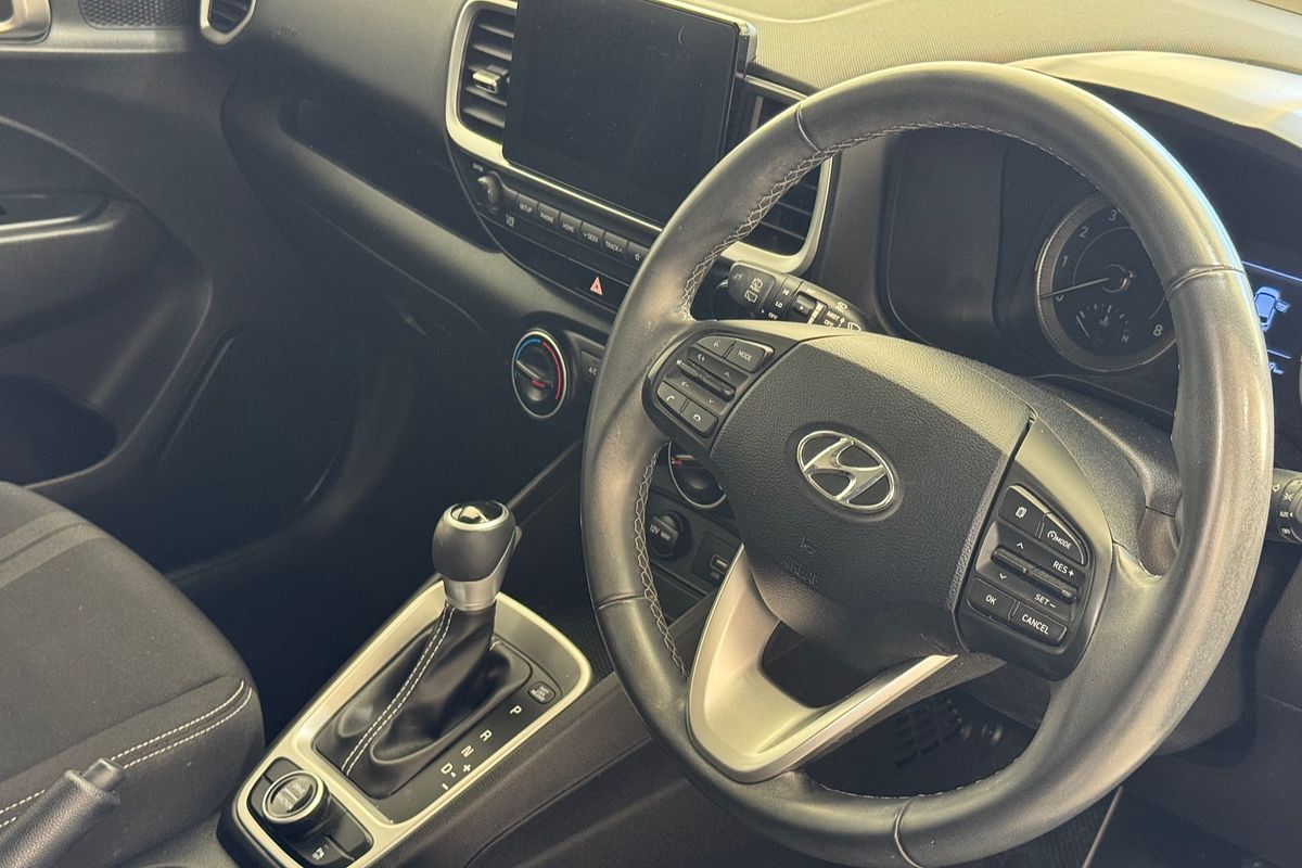 2020 Hyundai Venue Active QX.2
