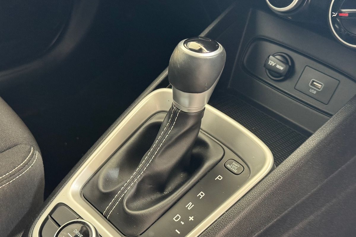 2020 Hyundai Venue Active QX.2