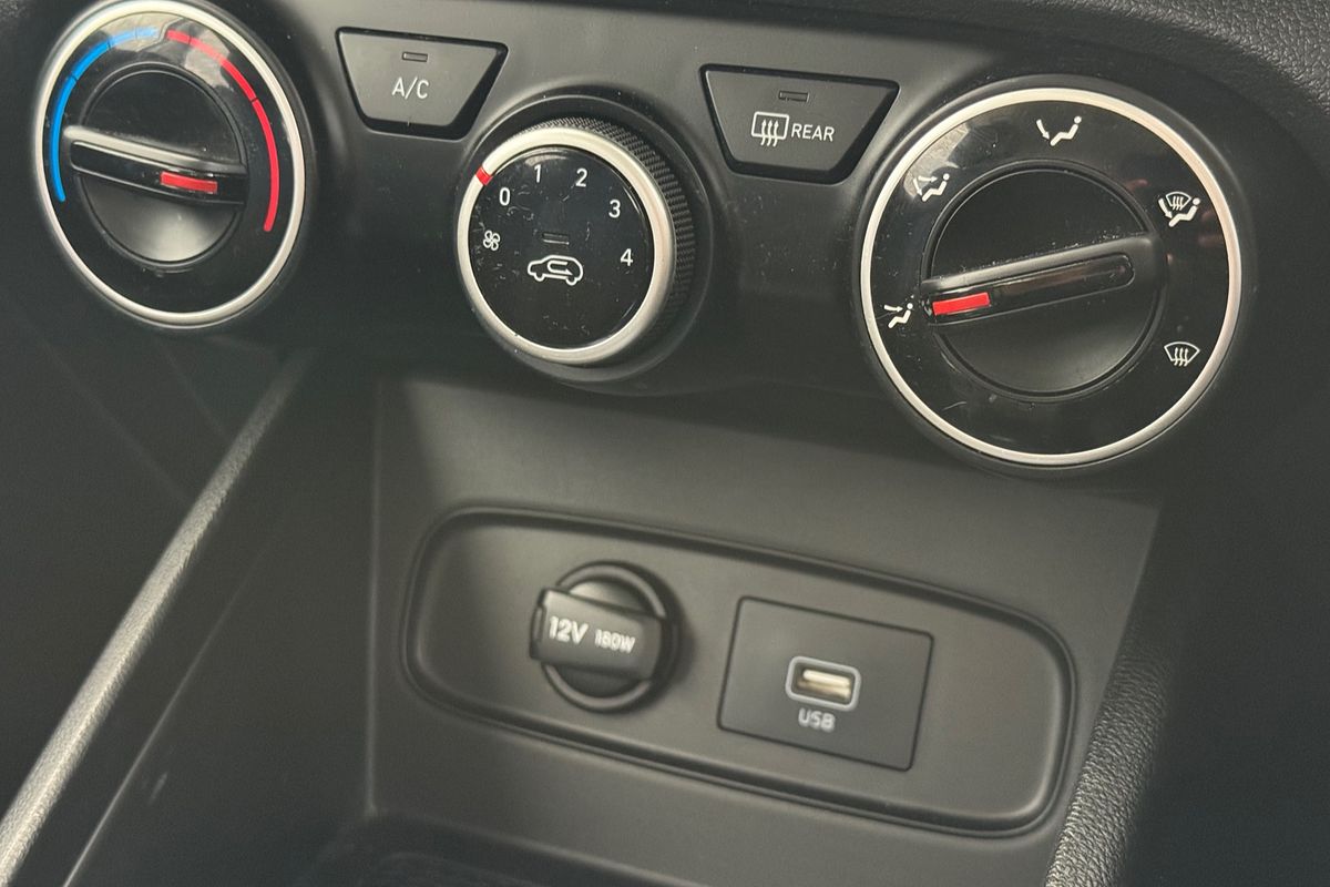 2020 Hyundai Venue Active QX.2