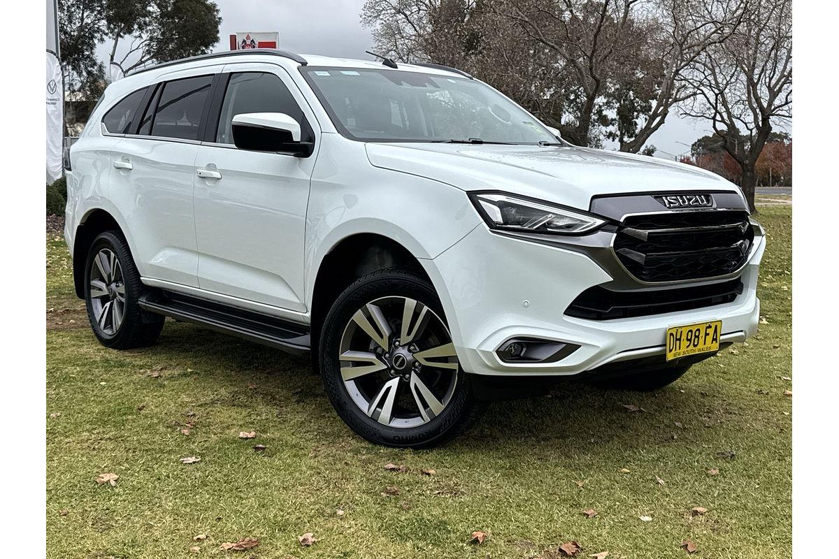 2023 Isuzu MU-X LS-T