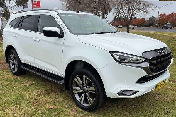 2023 Isuzu MU-X LS-T