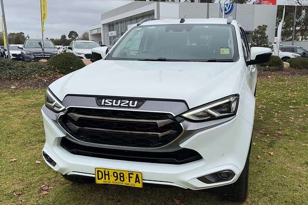 2023 Isuzu MU-X LS-T