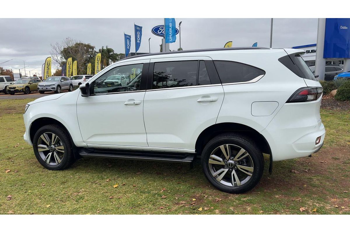 2023 Isuzu MU-X LS-T