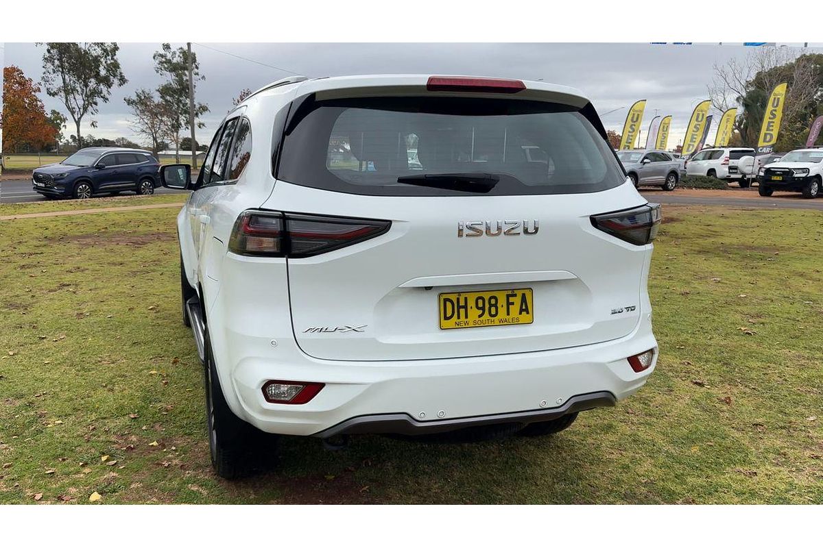 2023 Isuzu MU-X LS-T