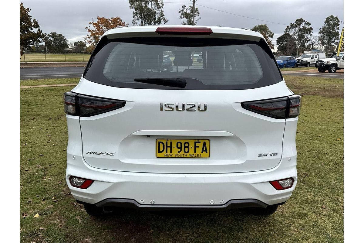 2023 Isuzu MU-X LS-T