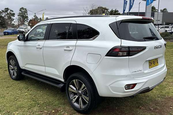 2023 Isuzu MU-X LS-T