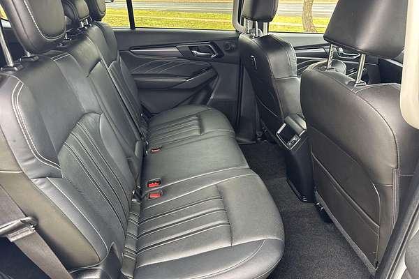 2023 Isuzu MU-X LS-T