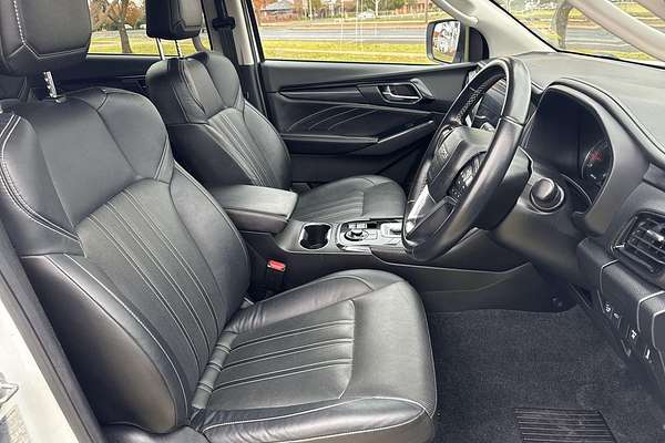 2023 Isuzu MU-X LS-T