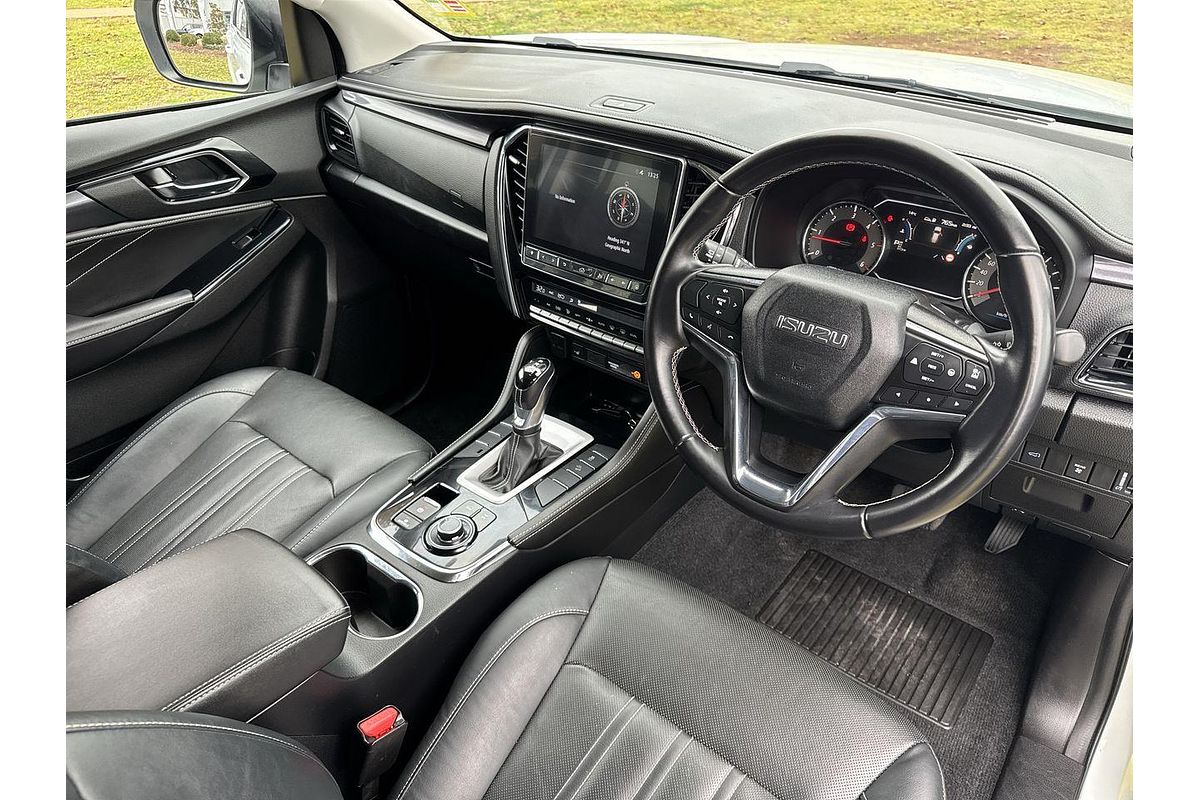 2023 Isuzu MU-X LS-T