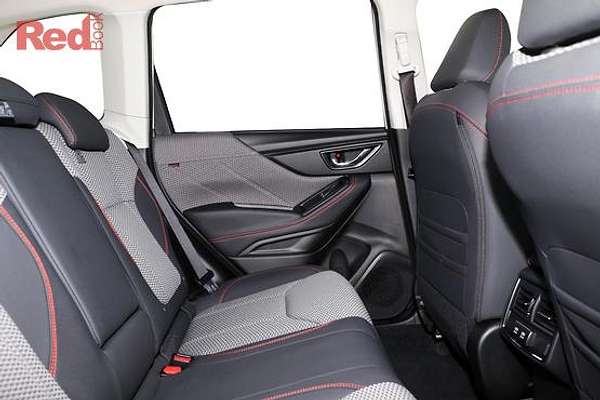 2025 Subaru Forester 2.5i Sport S5