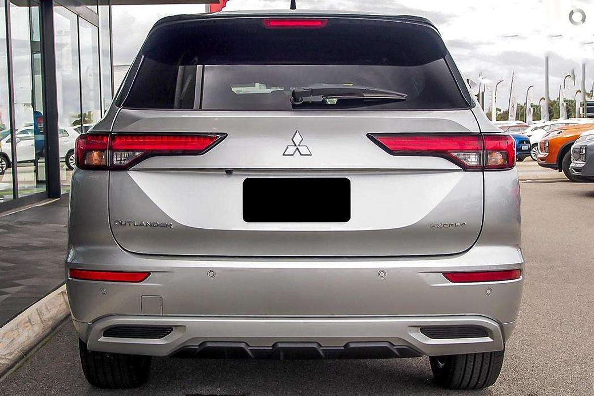 2025 Mitsubishi Outlander Exceed Tourer ZM