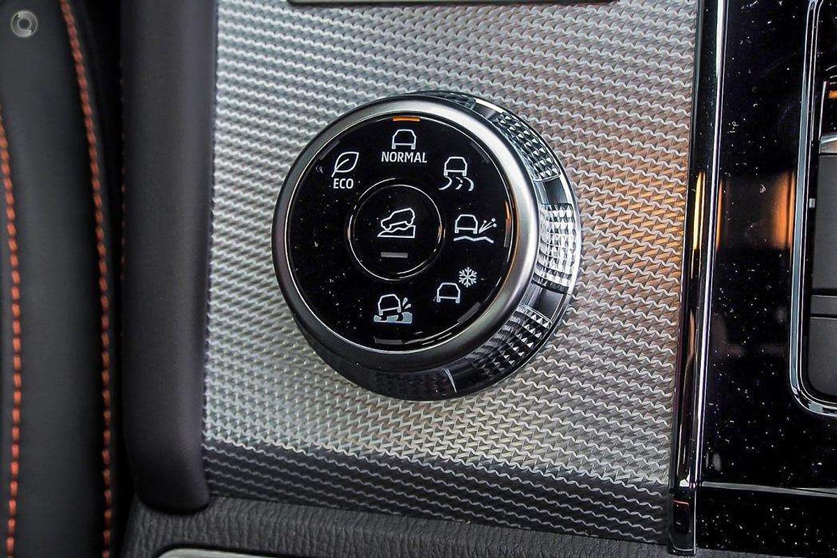 2025 Mitsubishi Outlander Exceed Tourer ZM