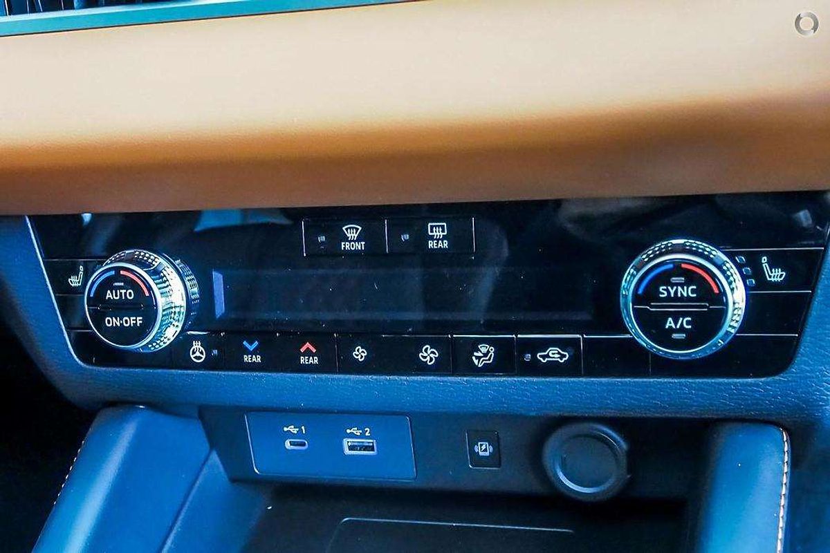 2025 Mitsubishi Outlander Exceed Tourer ZM