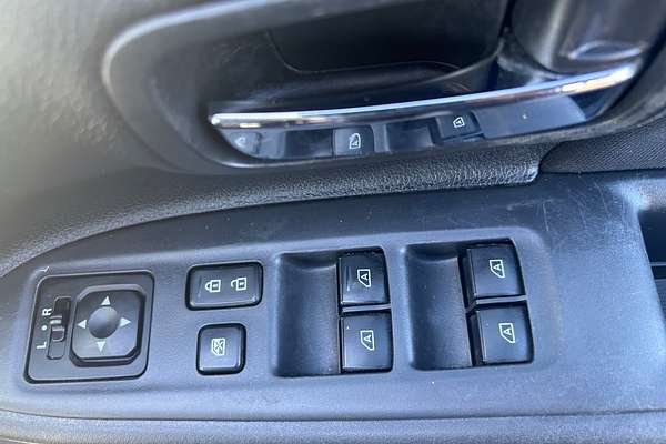 2021 Mitsubishi OUTLANDER ES ZL