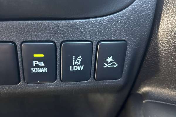 2021 Mitsubishi OUTLANDER ES ZL