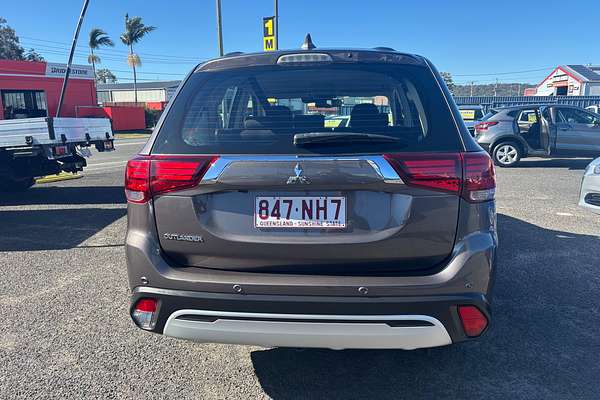 2021 Mitsubishi OUTLANDER ES ZL