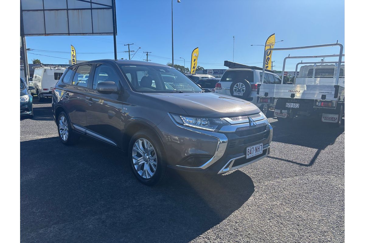 2021 Mitsubishi OUTLANDER ES ZL