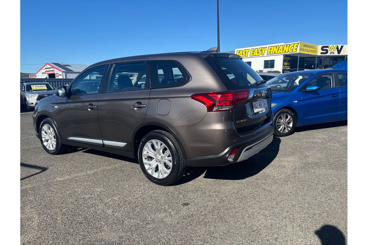 2021 Mitsubishi OUTLANDER ES ZL