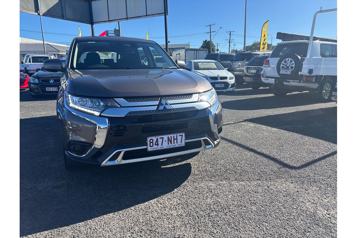 2021 Mitsubishi OUTLANDER ES ZL