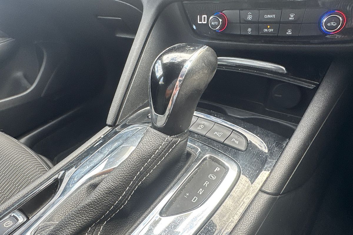 2018 Holden Commodore RS-V ZB