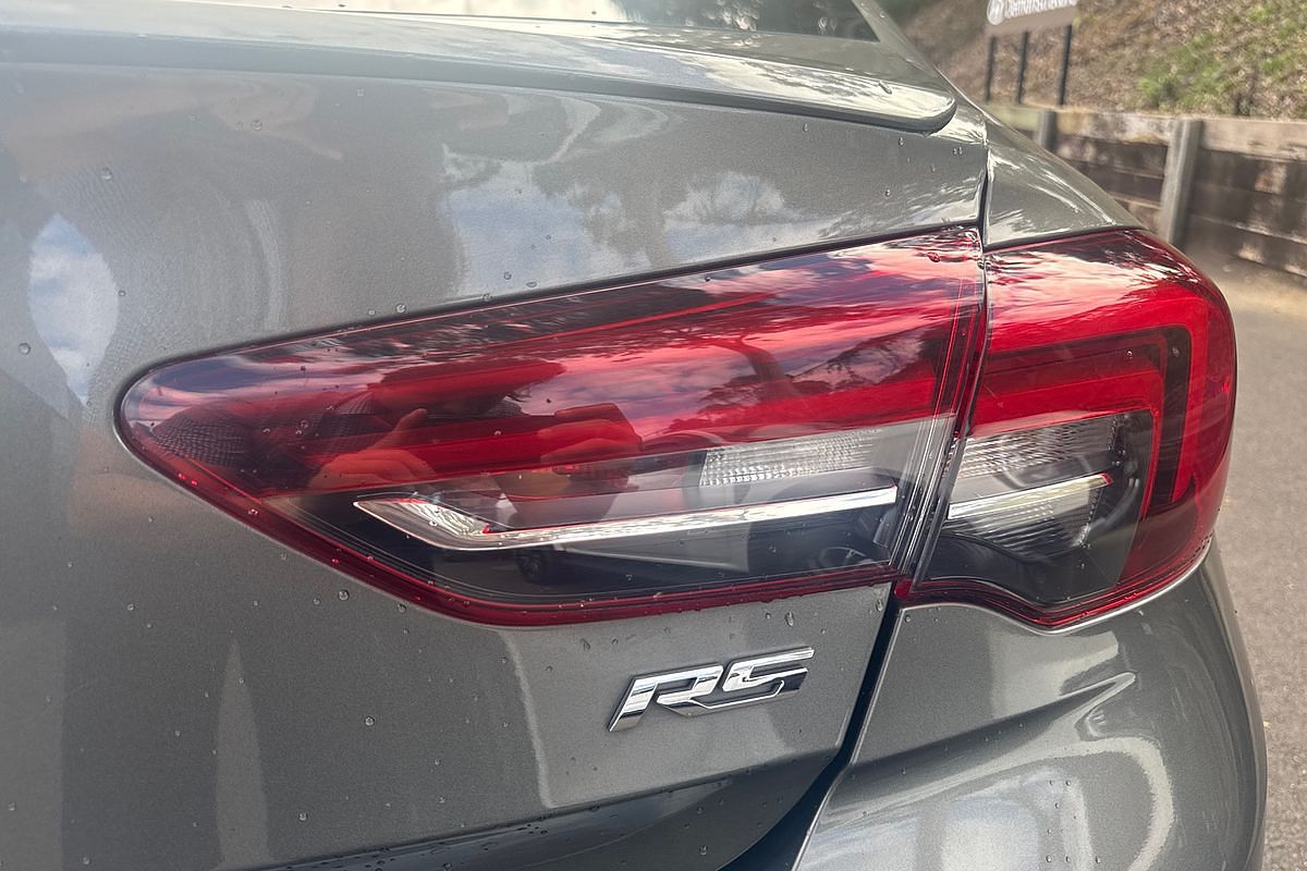 2018 Holden Commodore RS-V ZB