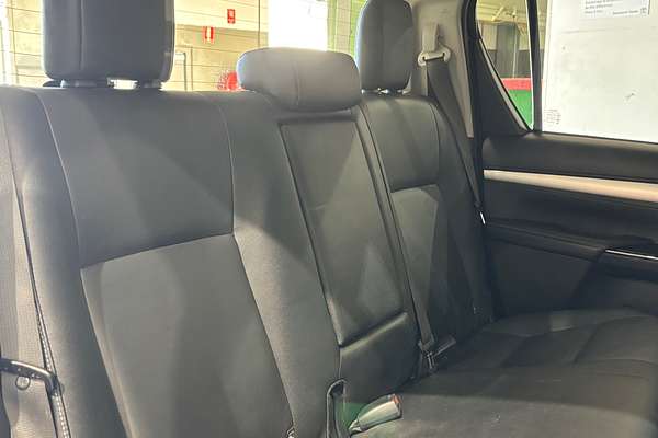 2021 Toyota Hilux SR5 GUN126R