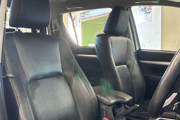 2021 Toyota Hilux SR5 GUN126R
