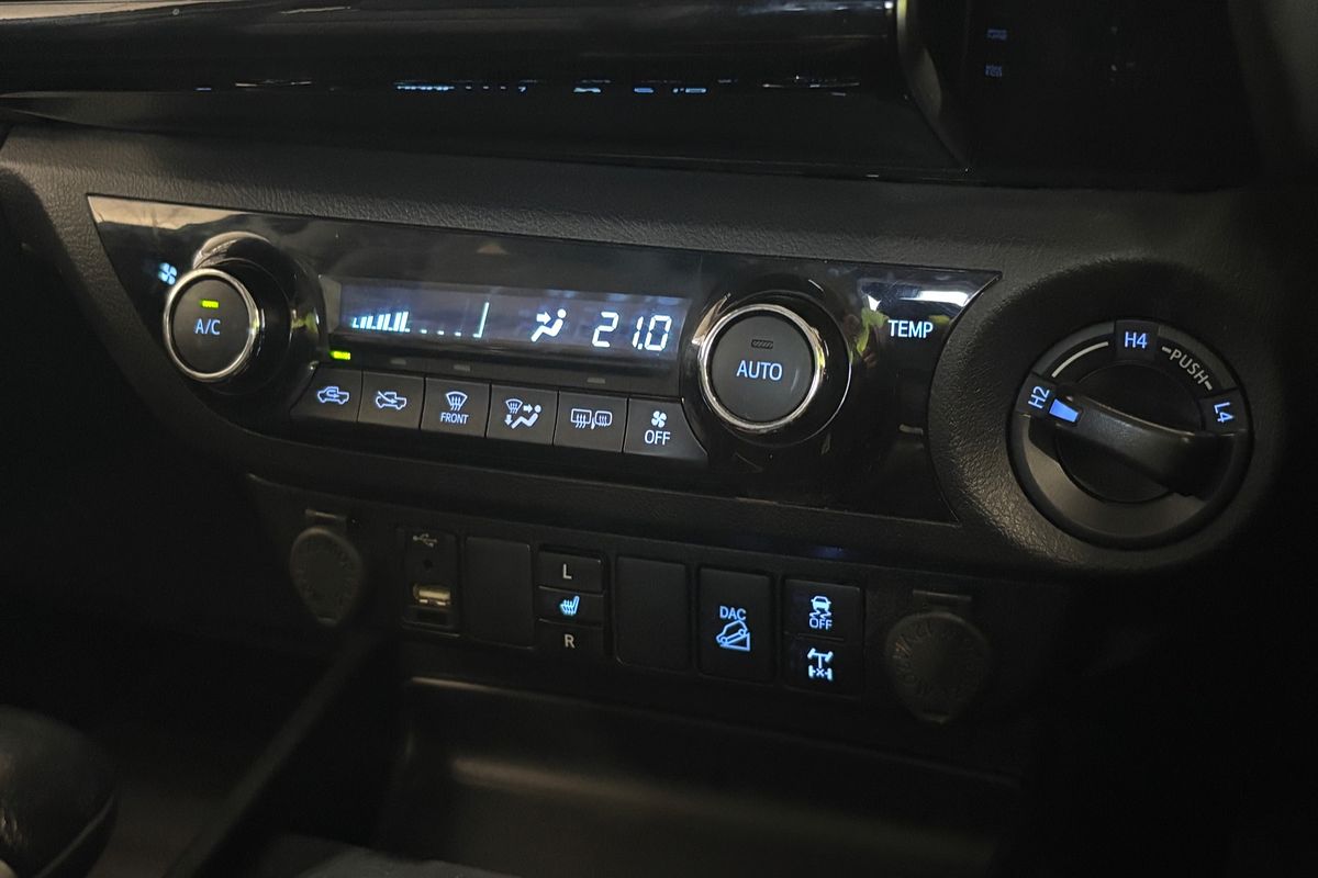 2021 Toyota Hilux SR5 GUN126R