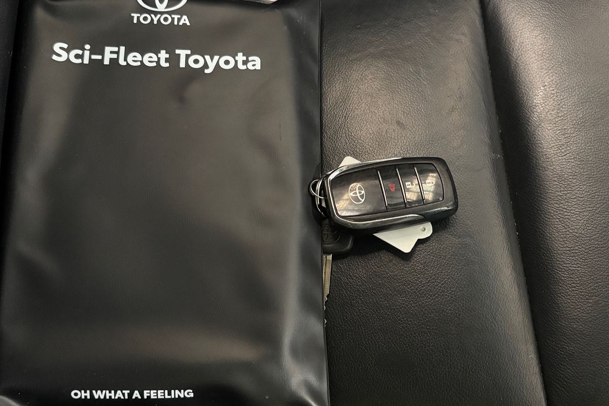 2021 Toyota Hilux SR5 GUN126R