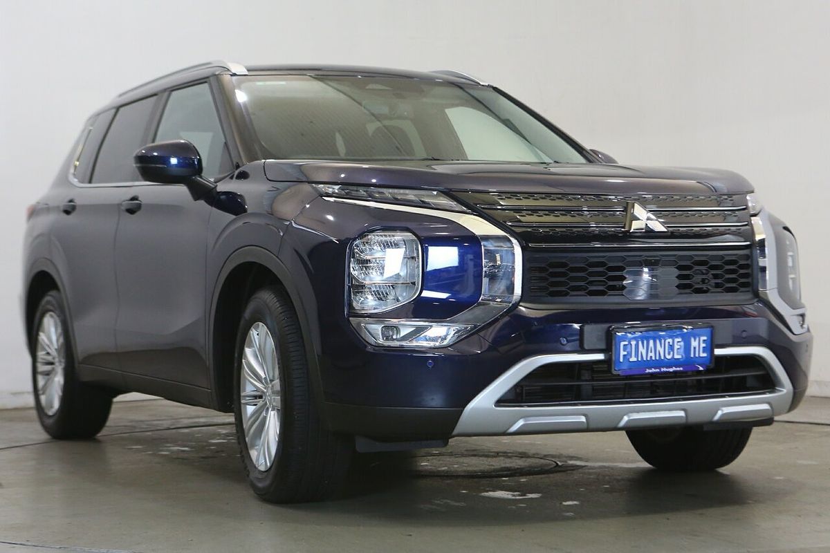 2024 Mitsubishi Outlander LS ZM