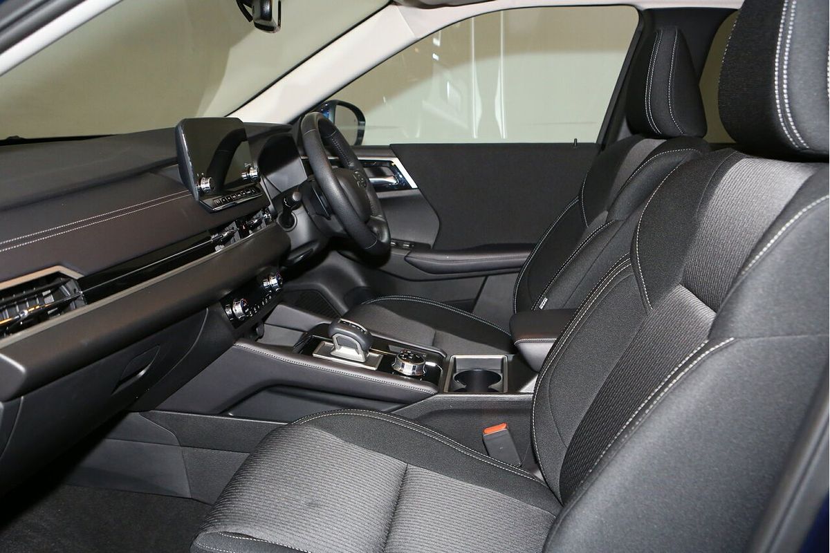 2024 Mitsubishi Outlander LS ZM
