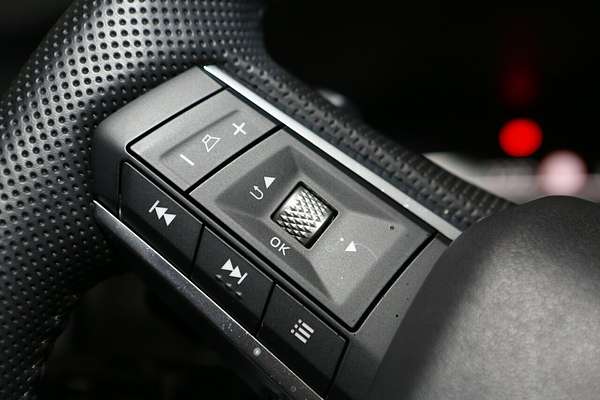 2024 Mitsubishi Outlander LS ZM