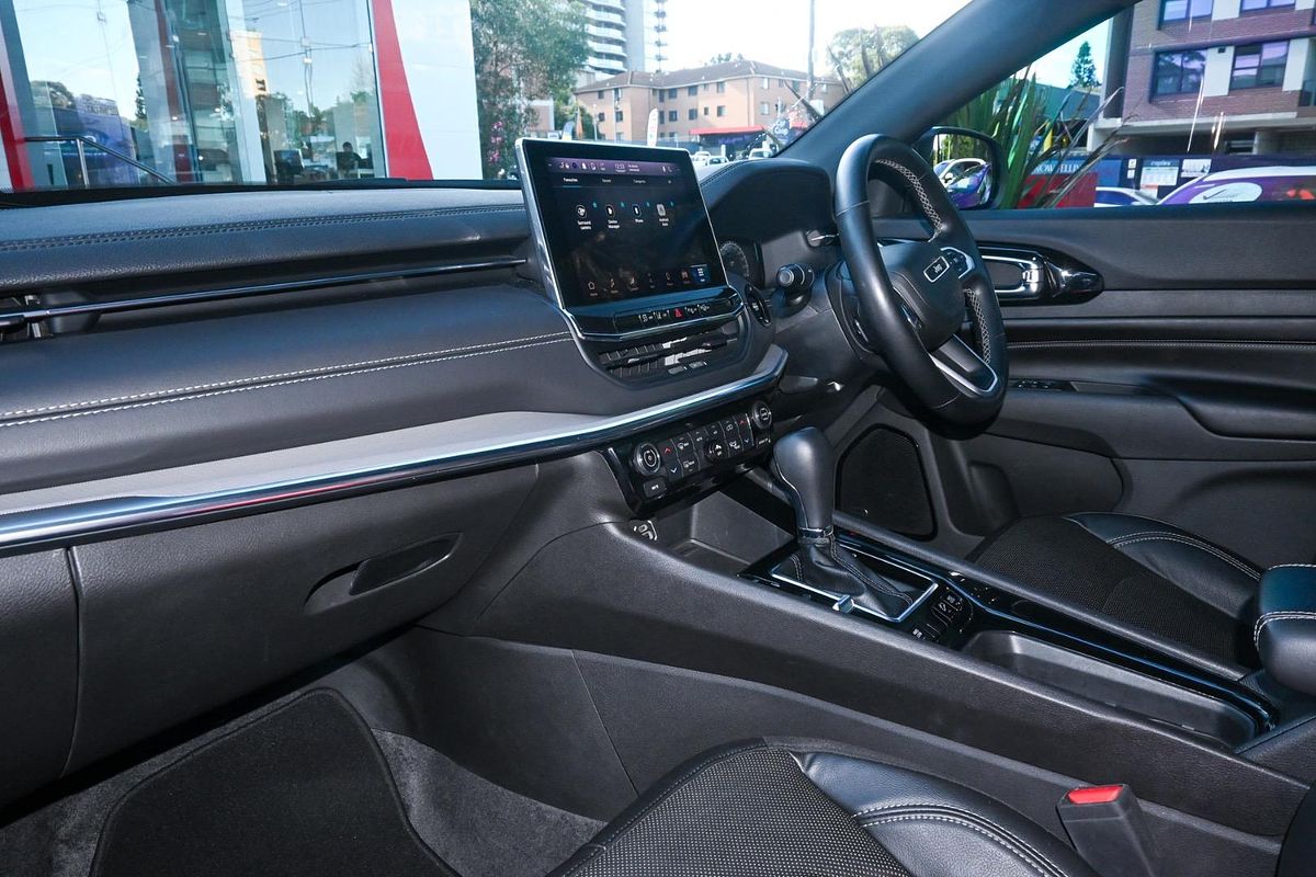 2022 Jeep Compass S-Limited M6