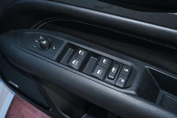 2022 Jeep Compass S-Limited M6